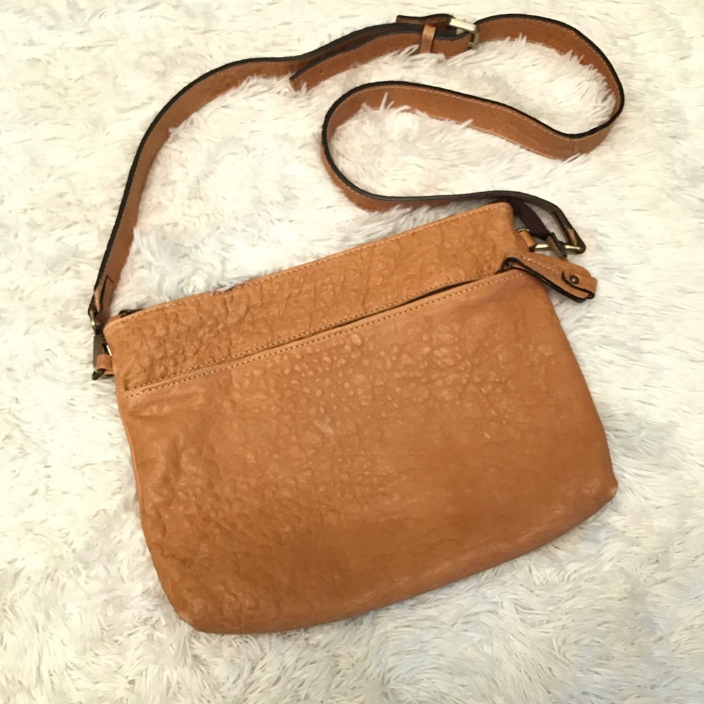 ❤️ Maxon Italian Leather Crossbody Bag